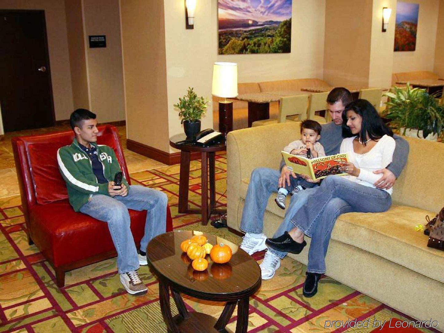 Hampton Inn & Suites Poughkeepsie Spackenkill Szoba fotó